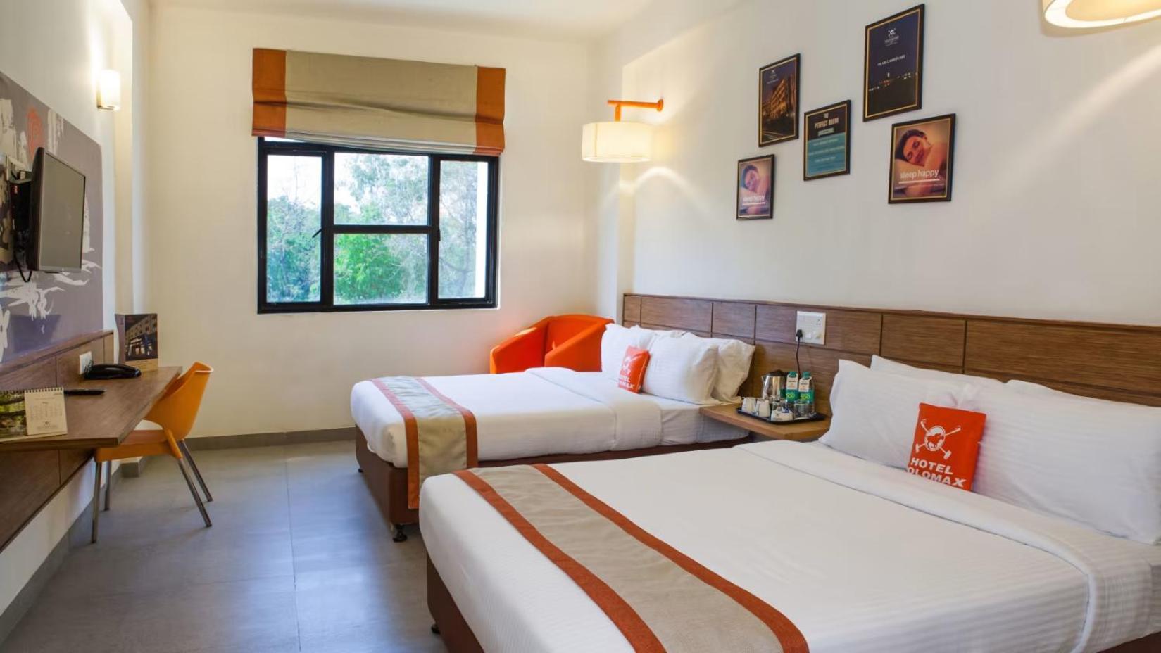 Max Hotels ג'אבלפור מראה חיצוני תמונה