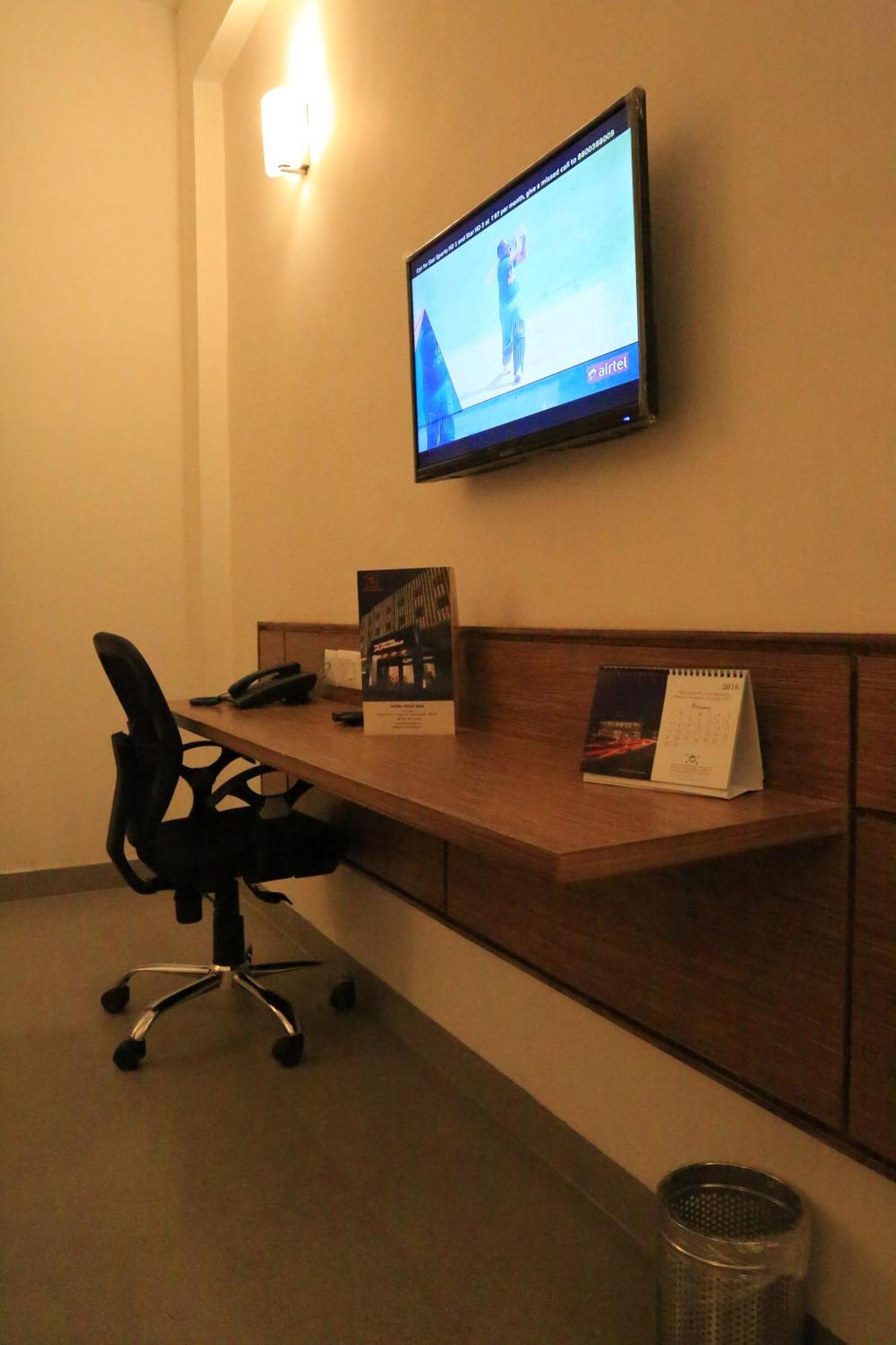 Max Hotels ג'אבלפור חדר תמונה