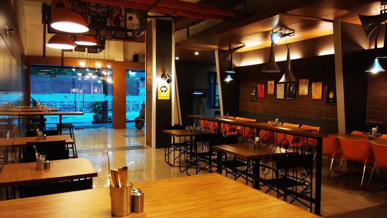 Max Hotels ג'אבלפור מראה חיצוני תמונה