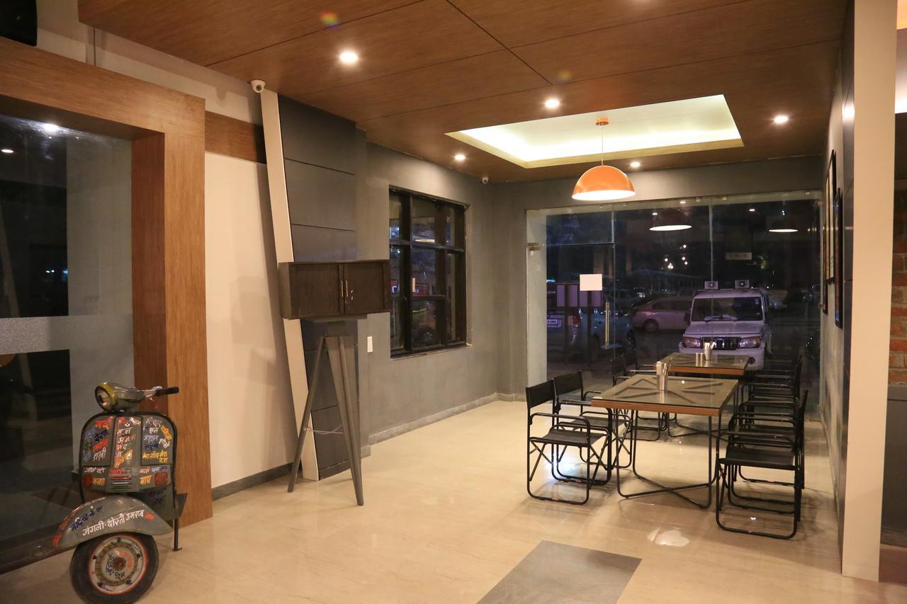 Max Hotels ג'אבלפור מראה חיצוני תמונה