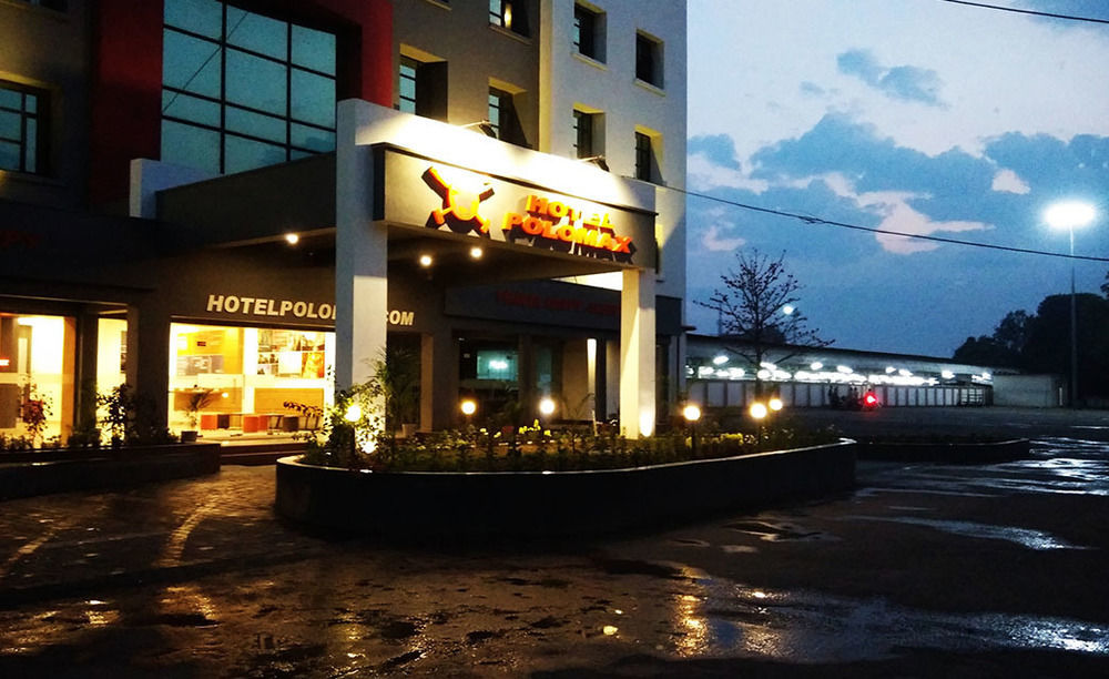 Max Hotels ג'אבלפור מראה חיצוני תמונה